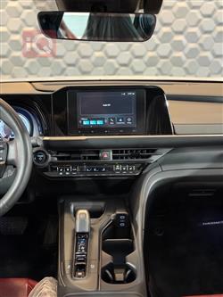 تۆیۆتا کراون